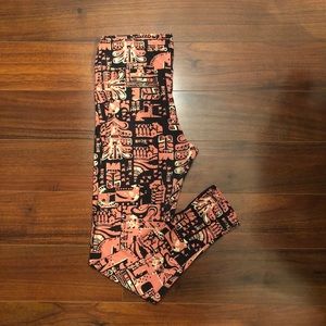 LulaRoe Tall and Curvy Leggings
